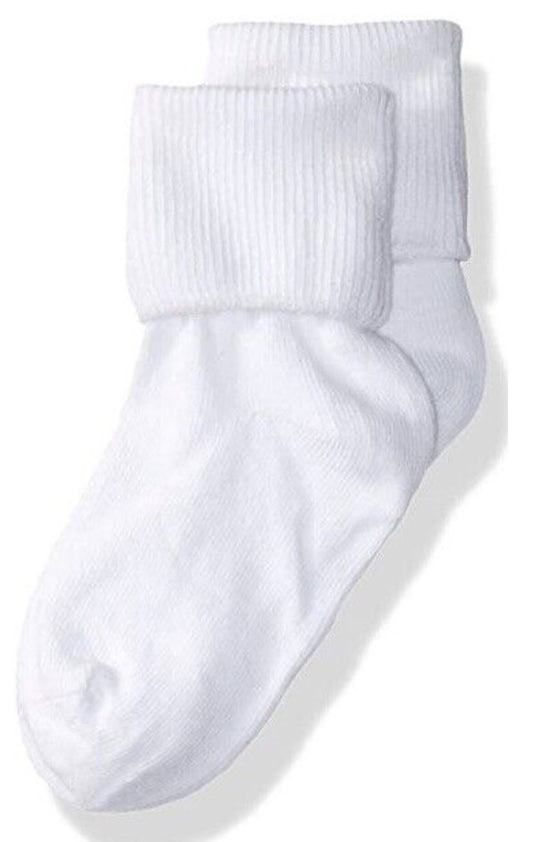 White ankle socks 